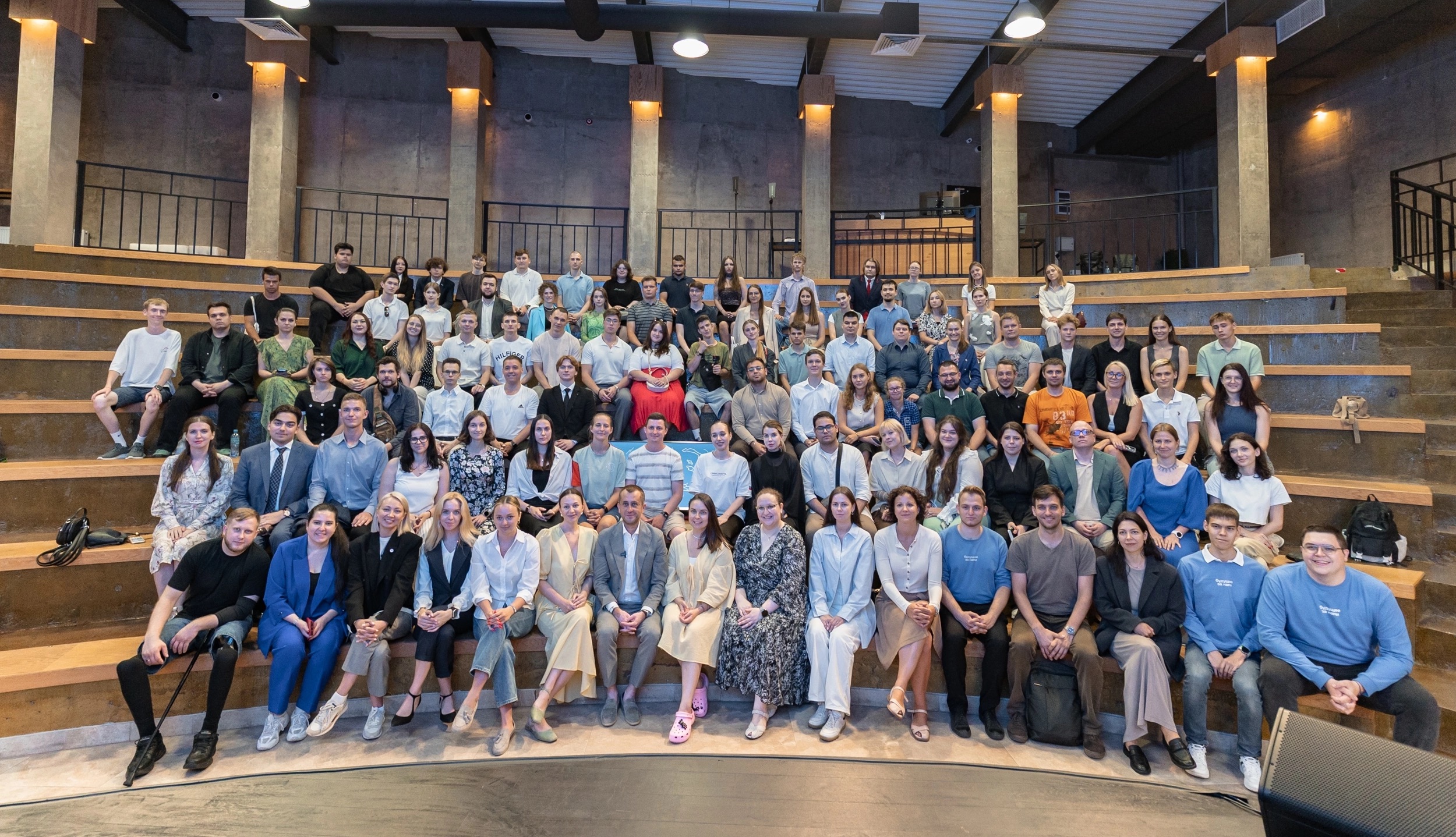 Студентка Международного банковского института стала участницей встречи с вице-губернатором Санкт-Петербурга Борисом Пиотровским